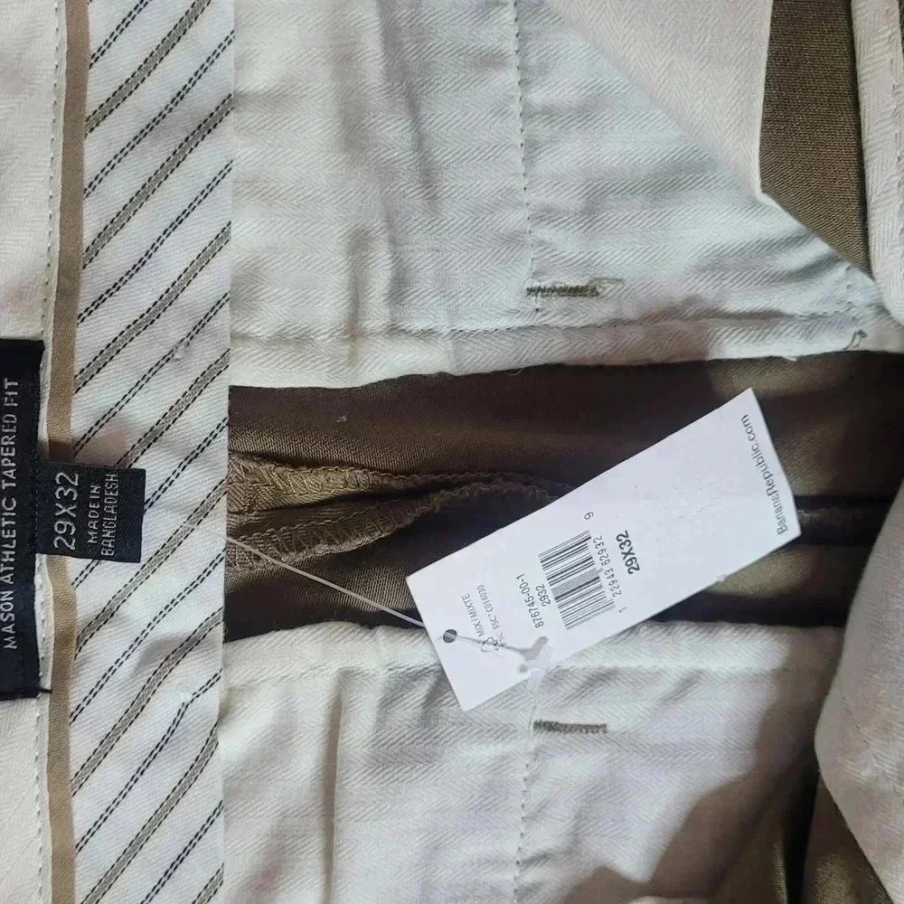 BANANA REPUBLIC Rapid Movement Chino Mason Athletic Tapered Fit (New)